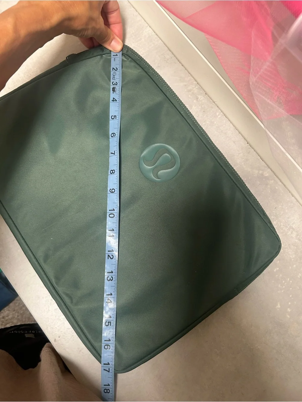 Lululemon New Crew Laptop Sleeve (Dark Forest)